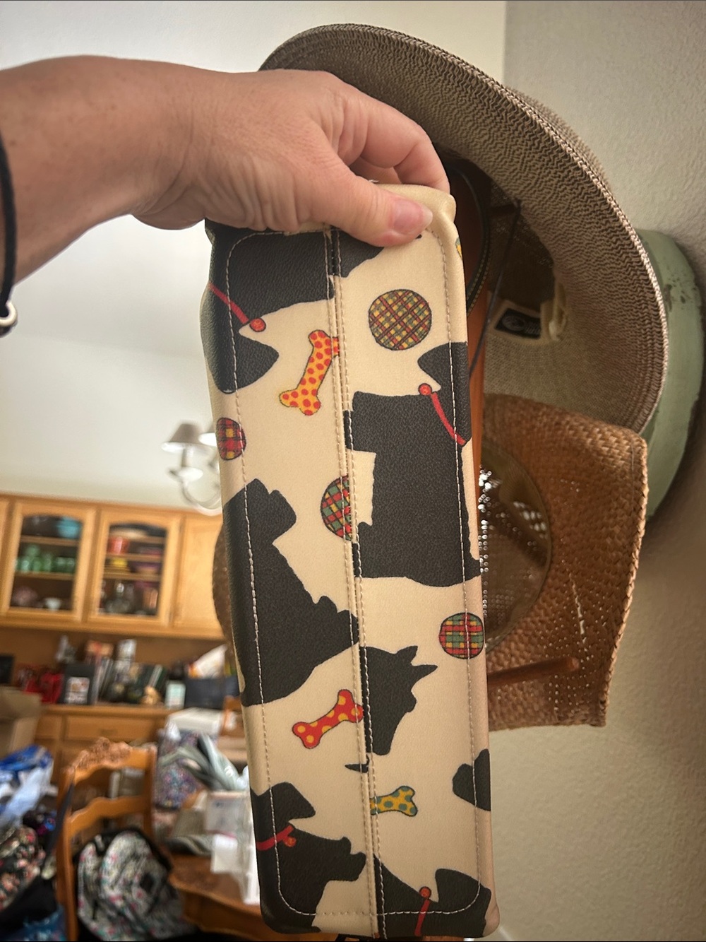 Dooney & Bourke Cream Tote with Black Scottie Dog Print - Picture 5 of 7